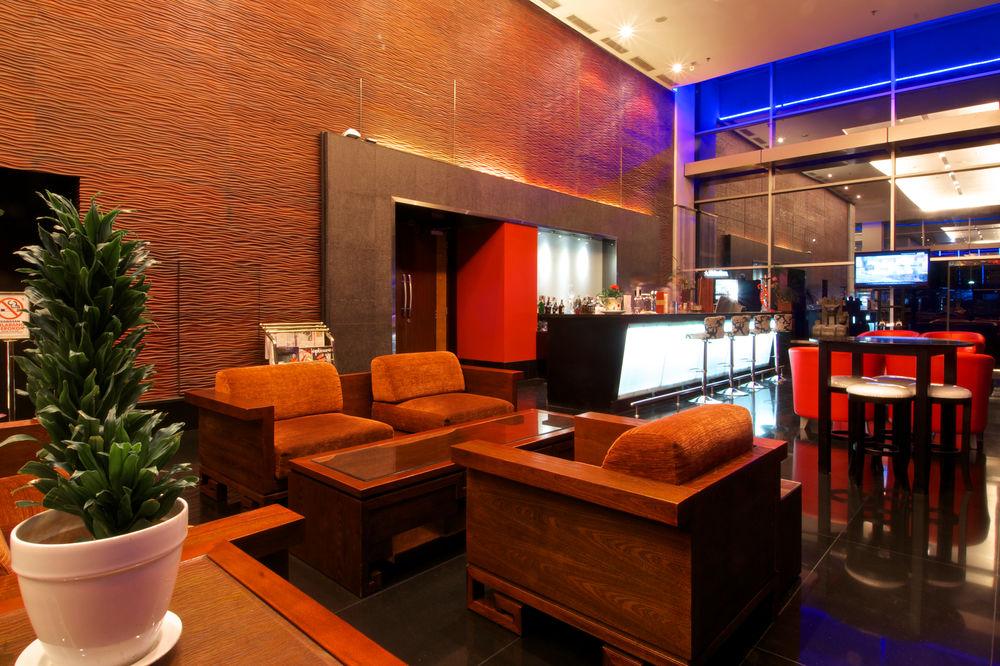 Manhattan Hotel Jacarta Exterior foto
